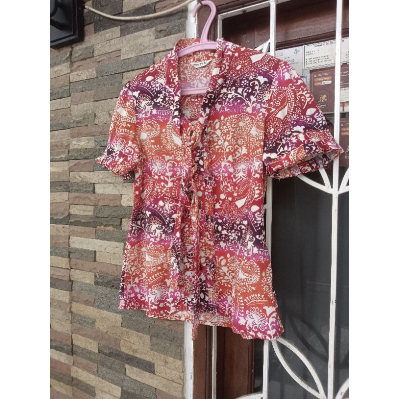 blouse wanita MINT preloved