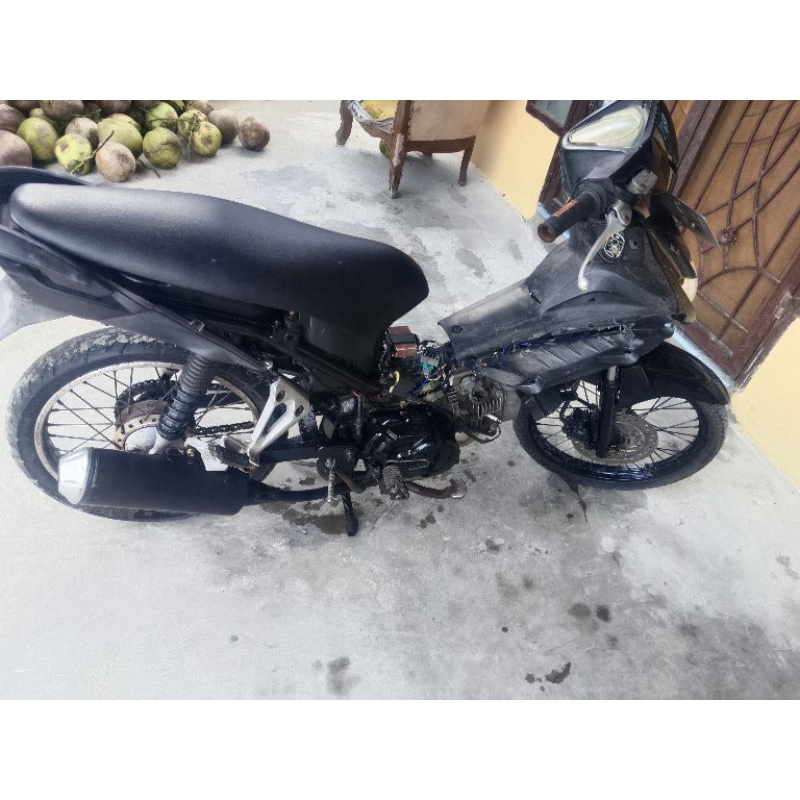 gratis ongkir luar pulau motor Honda Blade 110 karburator .surat lengkap tahun 2010