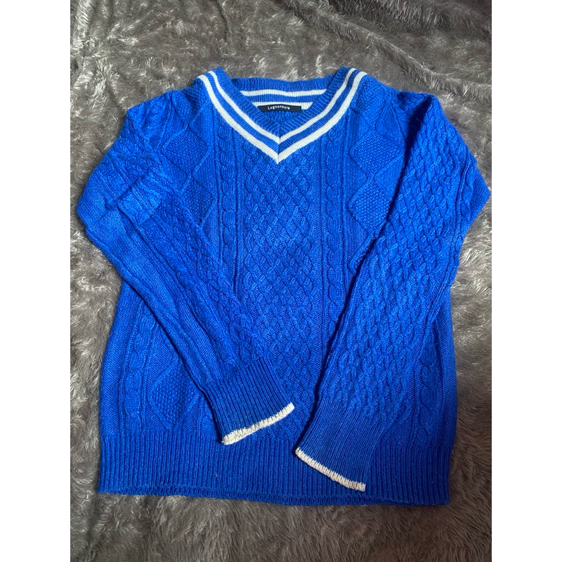 [PRELOVED] BLUE ACADEMIA SWEATER RAJUT