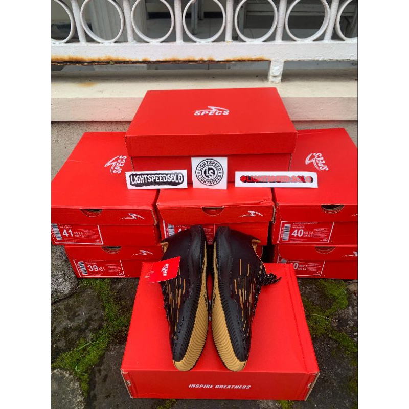 Sepatu Futsal SPECS Light Speed Black Gold Original