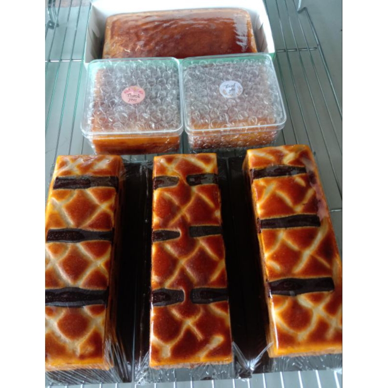 

LAPIS LEGIT CHOCO AND CHEESE (1/3 LOYANG)