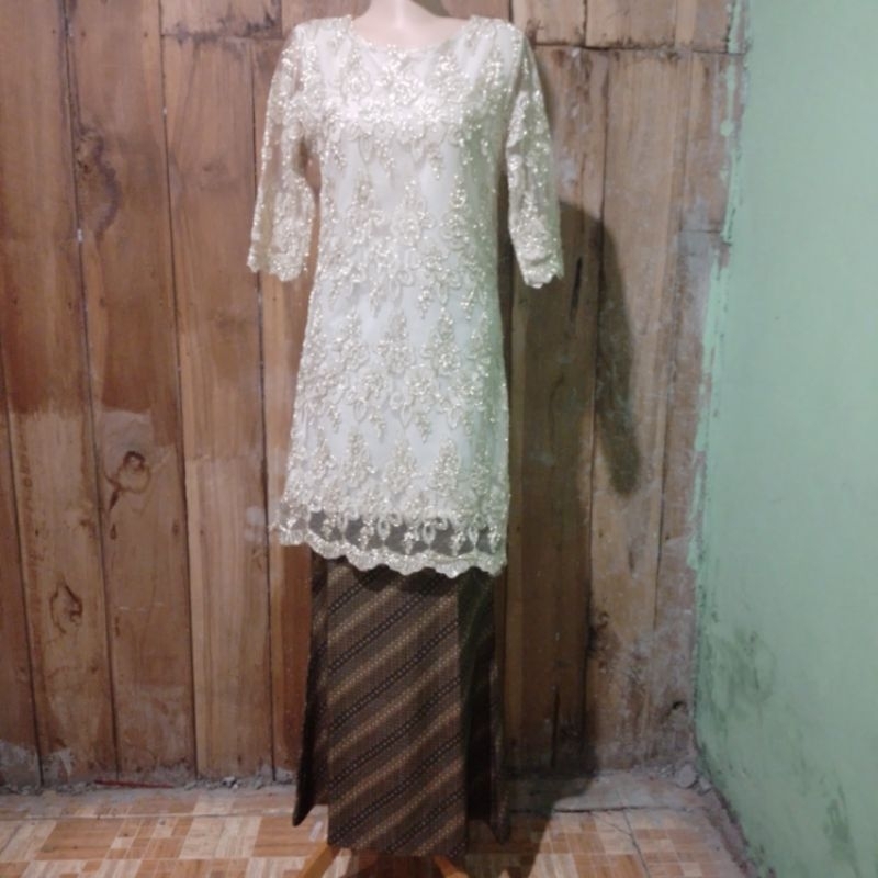 preloved set kebaya