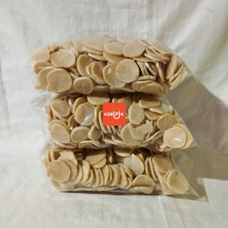 

Kerupuk Kemplang Krupuk Siluk Khas Palembang Mentah Kemasan 1kg