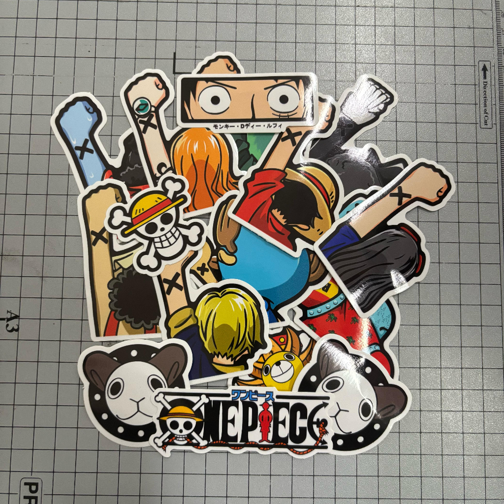 

STIKER ONE PIECE STIKER VYNIL & HOLOGRAM 15PCS SUDAH TERPOTONG WATERPROOF - STICKER ANIME