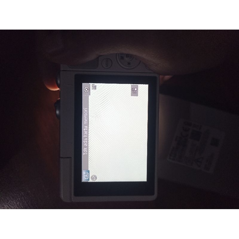 Kamera Second Canon M100 Putih No Vignet