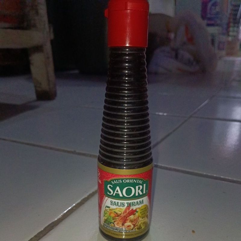 

Saori saus tiram dan Saus Teriyaki botol kecil Isi bersih 133 Ml