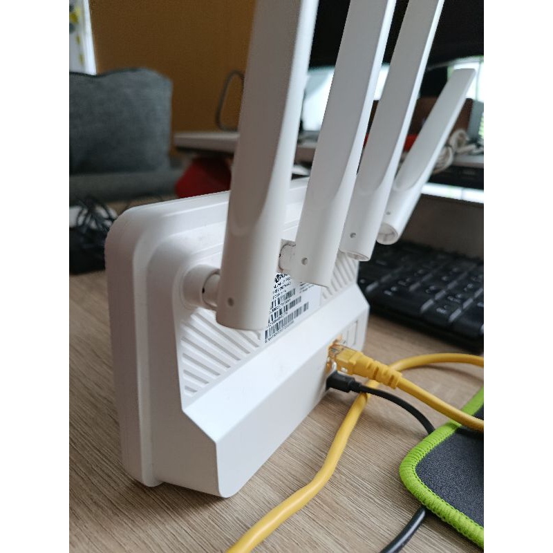 ADVAN CPE V1 PRO MODEM WIFI ROUTER 4G LTE UNLOCK OPERATOR Bekas Normal