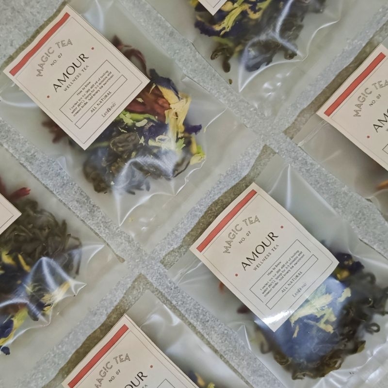 

Teh Rosella Butterfly Pea Green Tea "Amour" | Wellness Tea | Flower Tea Tisane