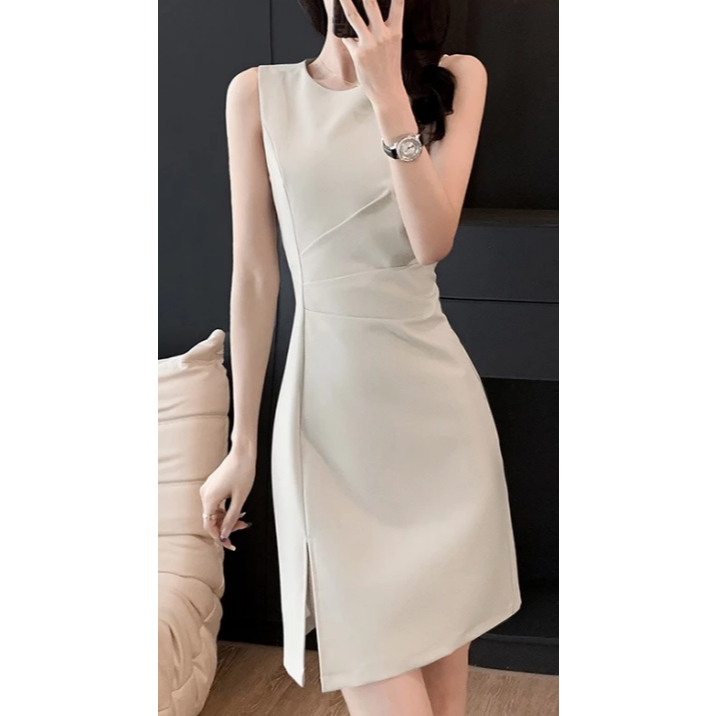 Dress Maggie Gaun Tanpa Lengan Wanita Putih Bahan Scuba