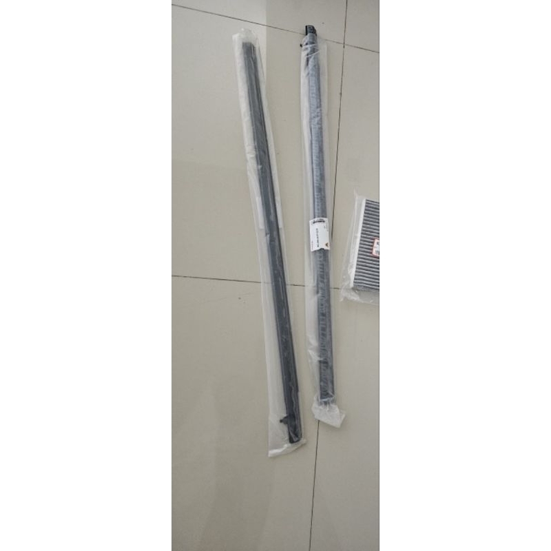 PELIPIT KACA WATERSTRIP HONDA FREED