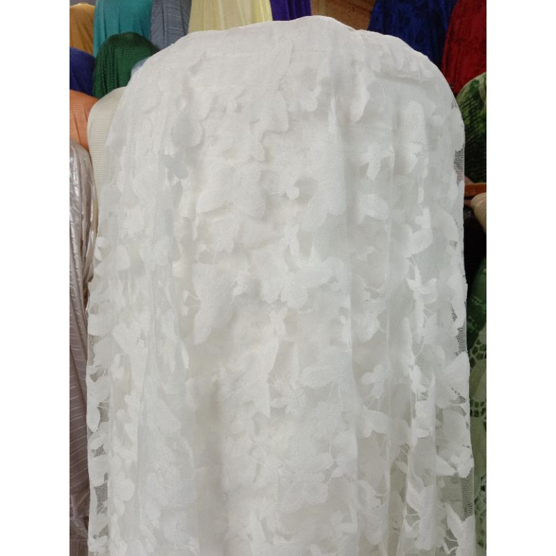 kain/bahan tille  brukat garment / motif kupu kupu