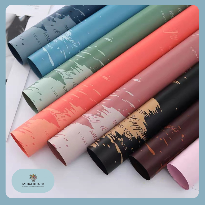 

Isi 20 LEMBAR Flower Wrapping Paper BiColor Cellophane Kertas Buket Bunga Bunga Dua Warna Flower Cellophane KB047