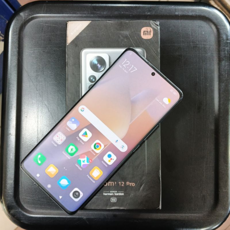 Xiaomi 12 Pro Second 12/256GB harga termurah dan terbagus - Kamera 50MP, Snapdragon 8 Gen 1, Baterai