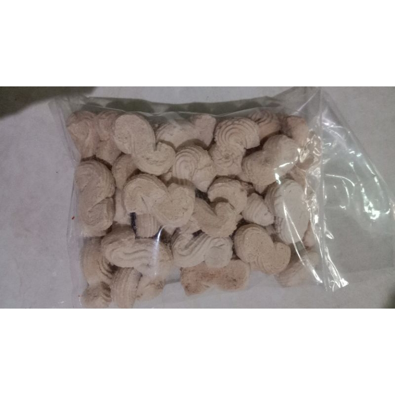 

kue semprit bentuk S enak manis