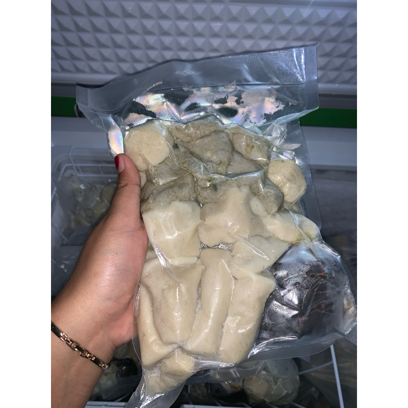 

makanan pempek isi 32