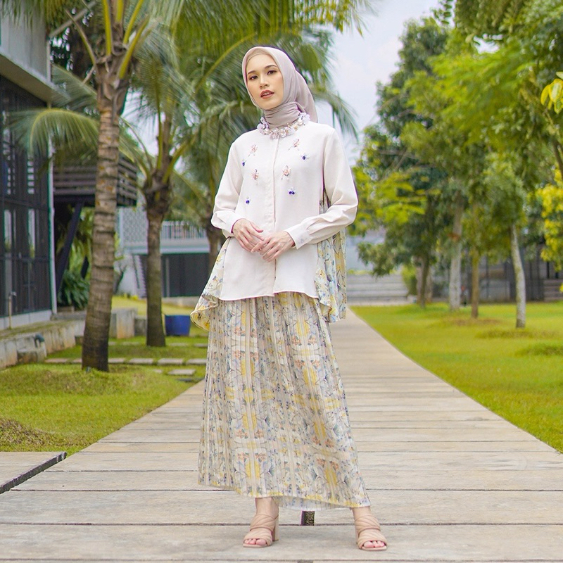 Preloved Jenna And Kaia Vera Top