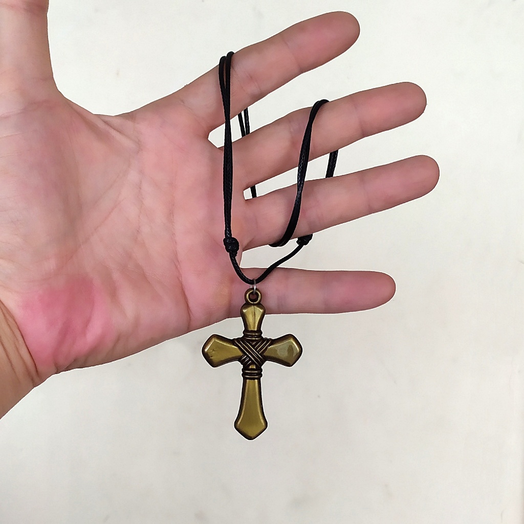 Kalung salib tali hitam / Kalung salib tali korea simpel