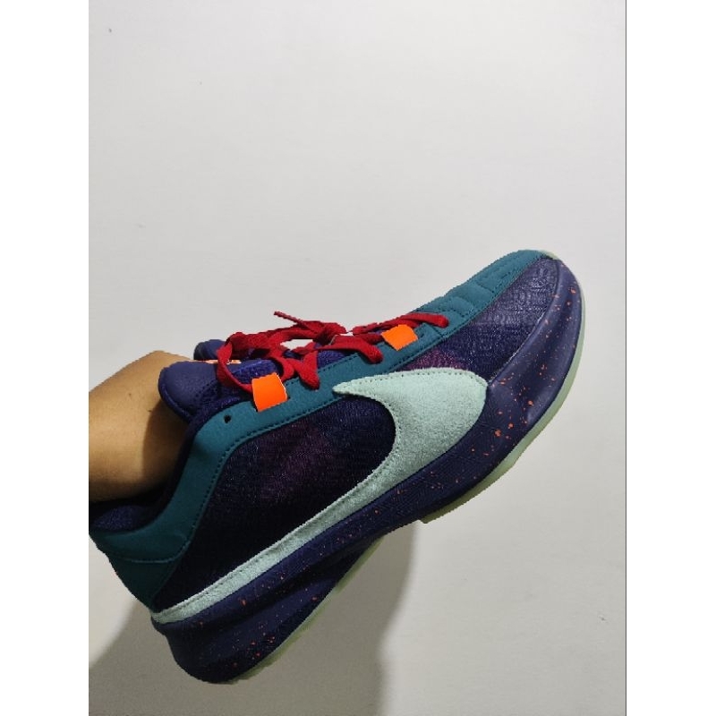 Zoom Freak 5 Size 44 BNIB 100% Ori