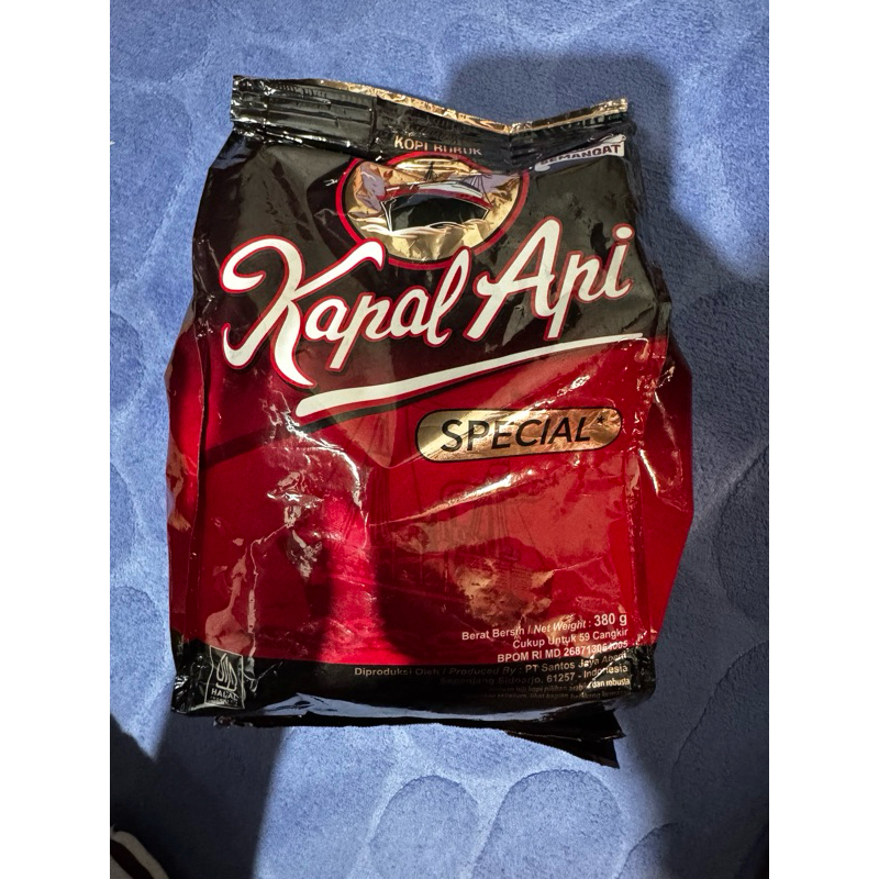 

KAPAL API KOPI BUBUK SPECIAL MERAH 380 G