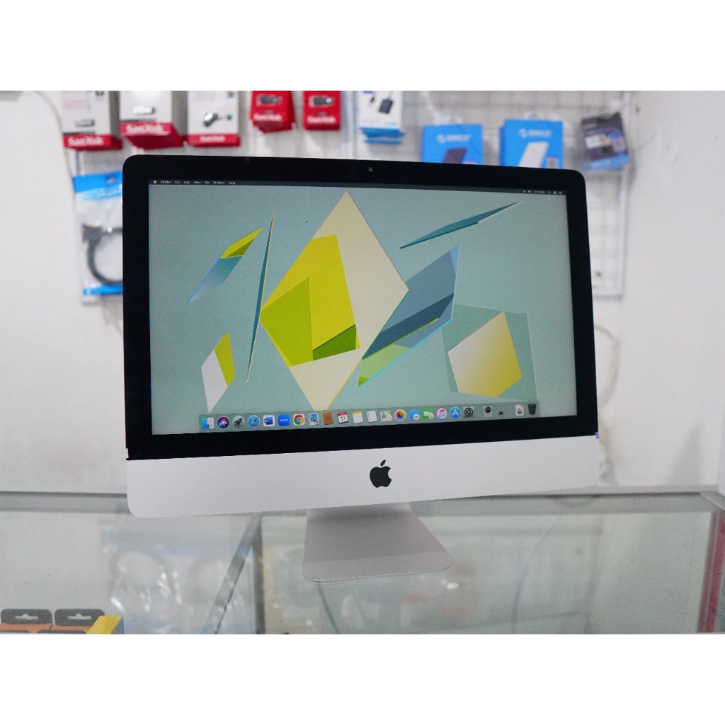 iMac 27” 5K (2020) | Intel Core i5 6-Core | RAM 16GB Upgradable | 1TB SSD | Radeon Pro 5300