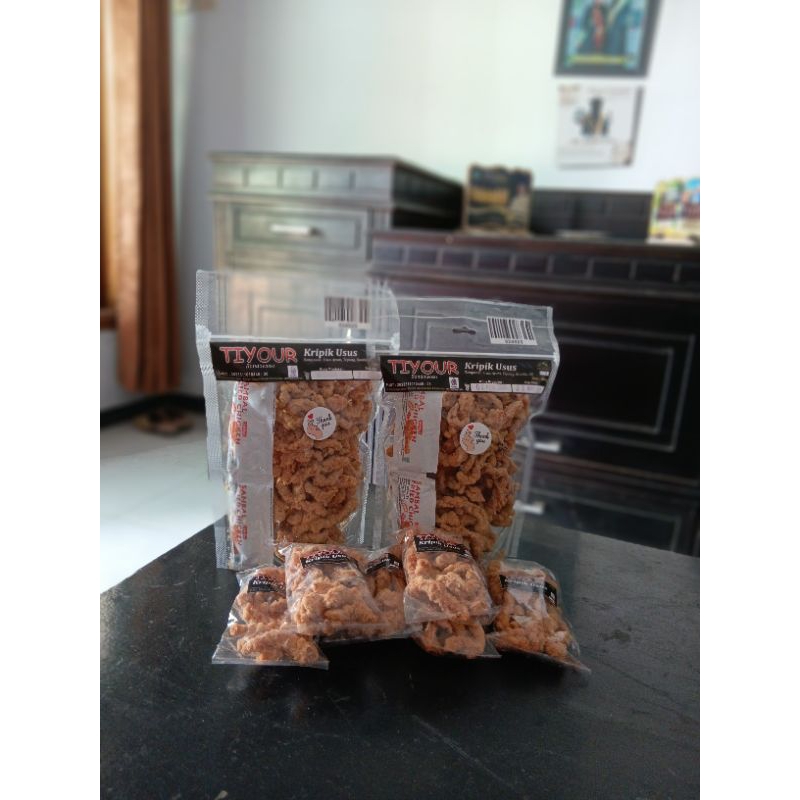 

Kripik Usus Tiyour 200g