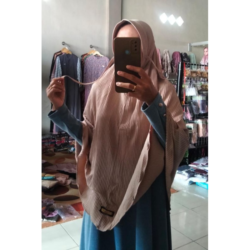 HIJAB INSTAN PLISKET PET UKURAN XL