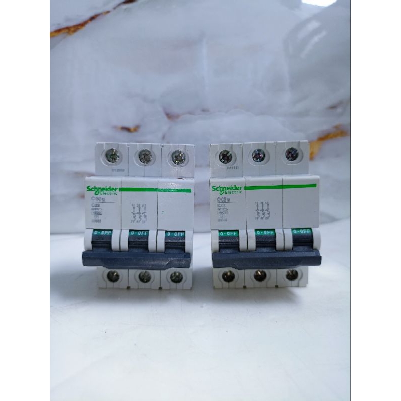 MCB SCHNEIDER SMART 60A 3P