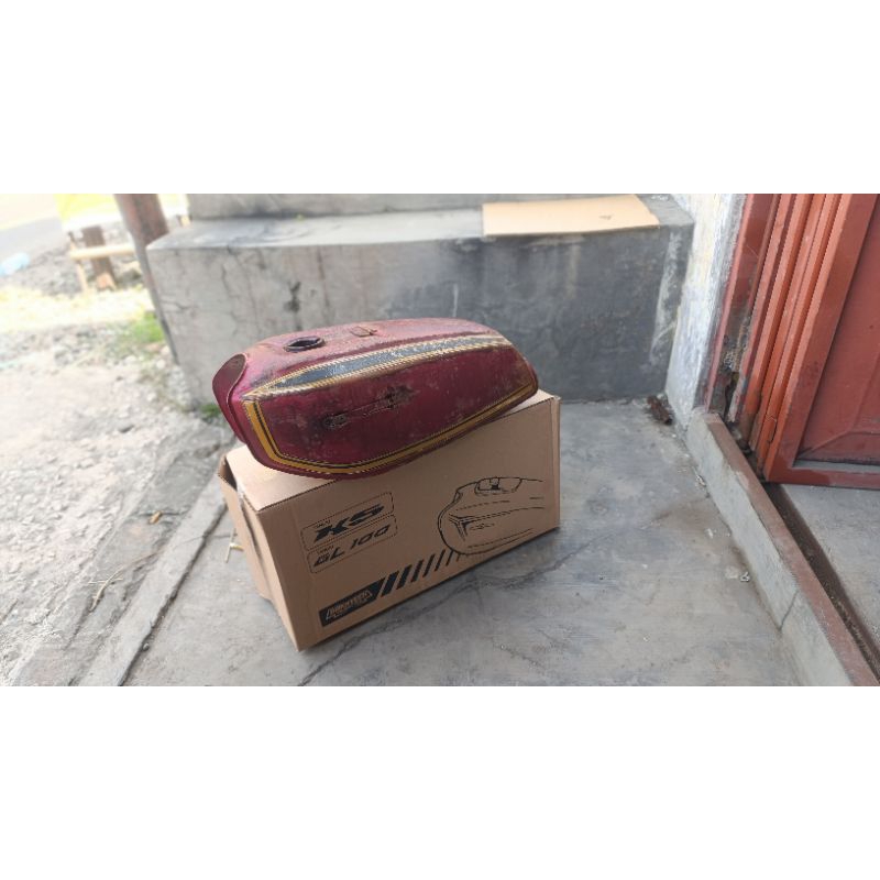 Tangki GL100 Sakatech Cat Merah Bladus Set Emblem