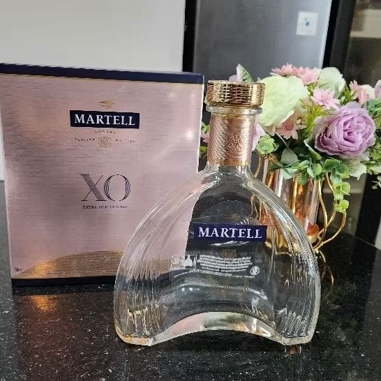 BOTOL BEKAS MINUMAN MARTEL XO + DUS / BOTOL PAJANGAN / BOTOL BEKAS MINUMAN / BOTOL KOSONG