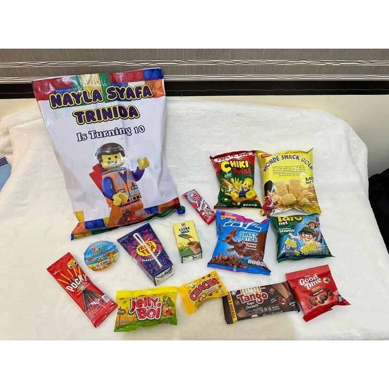 

Kado-in Hampers / Souvenir Paket Ultah