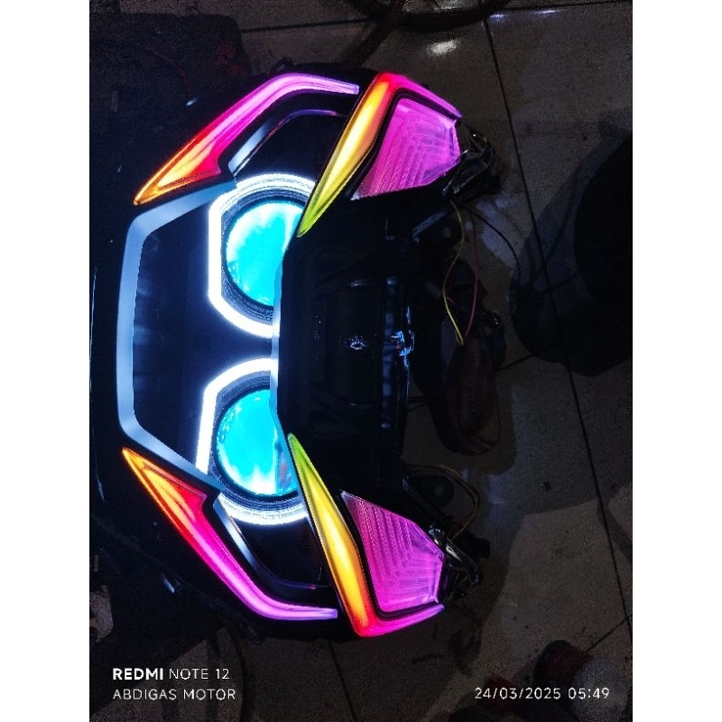Dua Lampu Biled Aes Alis RGB Shroud BMW