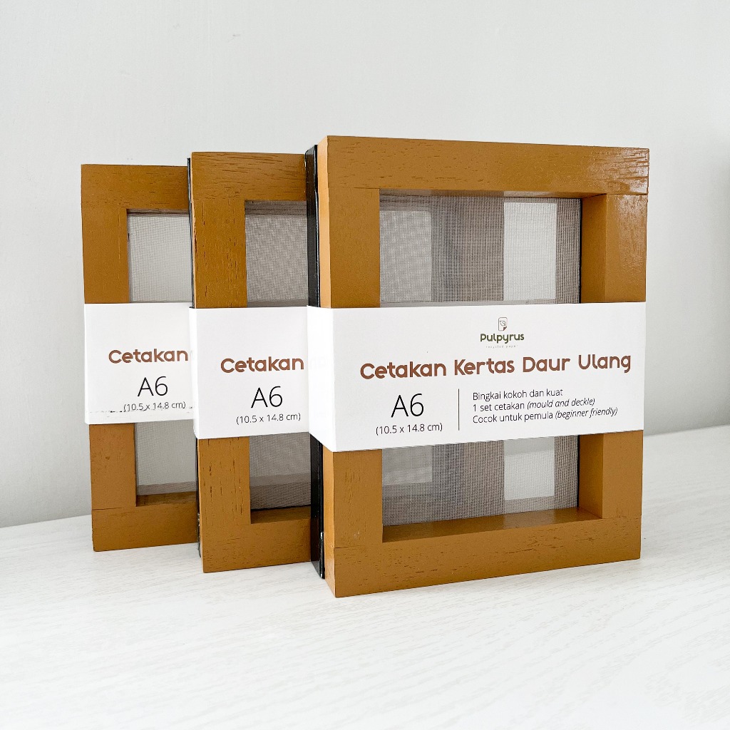 

Cetakan Kertas Daur Ulang Premium (A6) - Handmade Paper Mould and Deckle