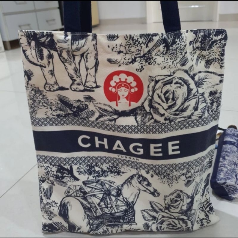Totebag Chagee Indonesia Official - Batik