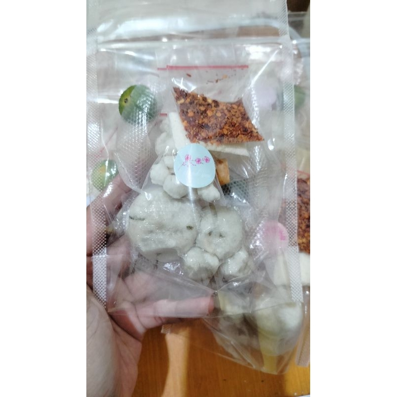 

Baso Aci isi ayam suwir pedes