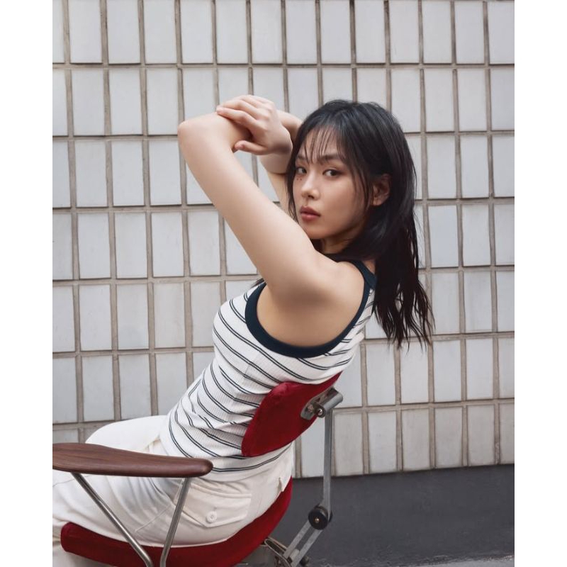 UNIQLO Halter Neck Atasan Bra Kerah Halter Tanpa Lengan Tank Top ORIGINAL