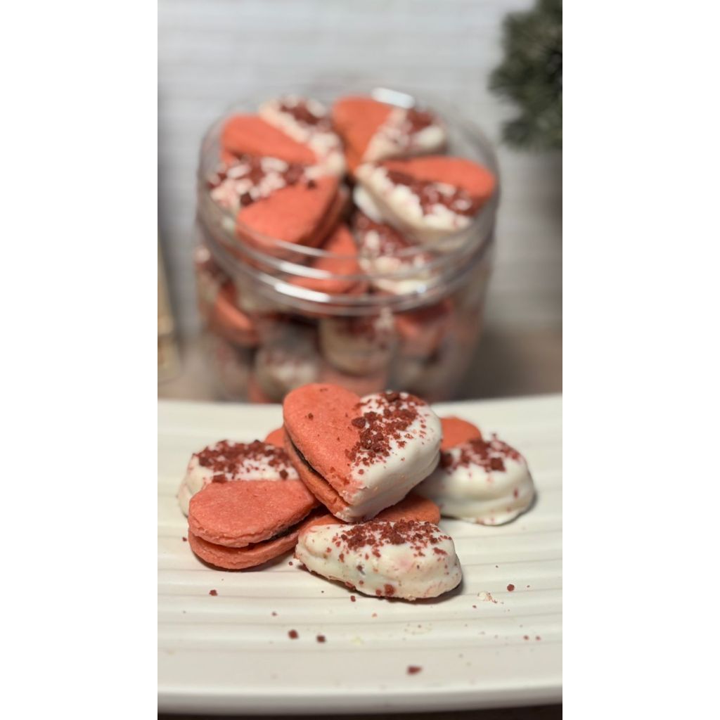 

Lovely Red Velvet Premium Wijsman