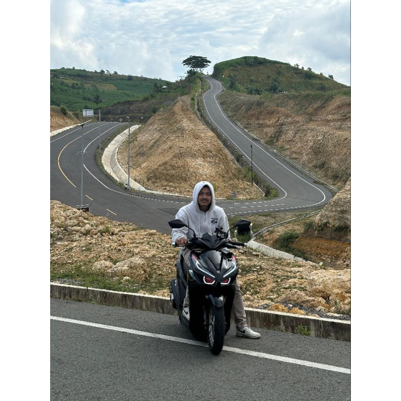 manusia + motor sewaan per jam