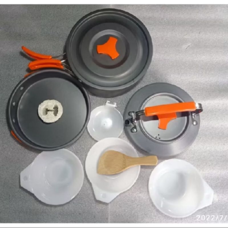Nesting Camping Set Outdoor Satu Set Alat Masak Cooking DS 308 Lengkap dengan Teko