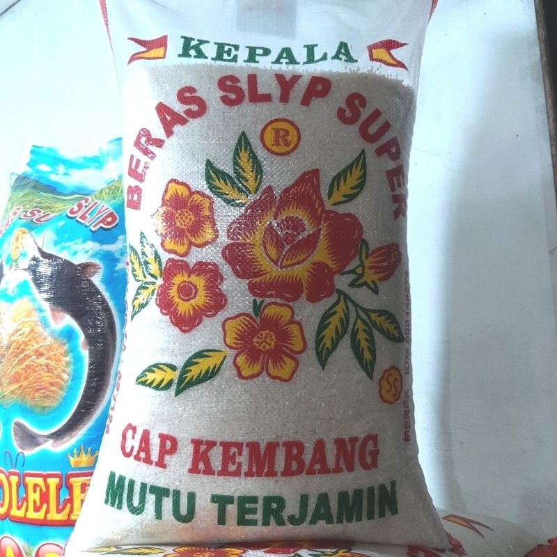 

BERAS CAP KEMBANG 15 KG PULEN SEDANG.
