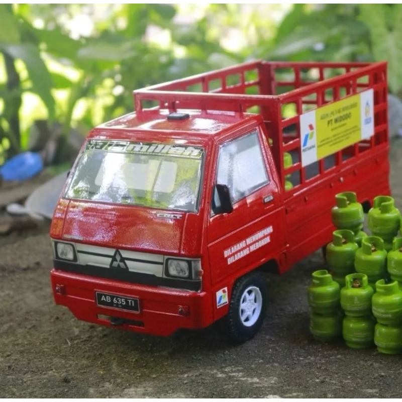 Bergesan.mandala - Mainan Mobil Pickup L300 Angkut Gas Melon Miniatur Truk Anak