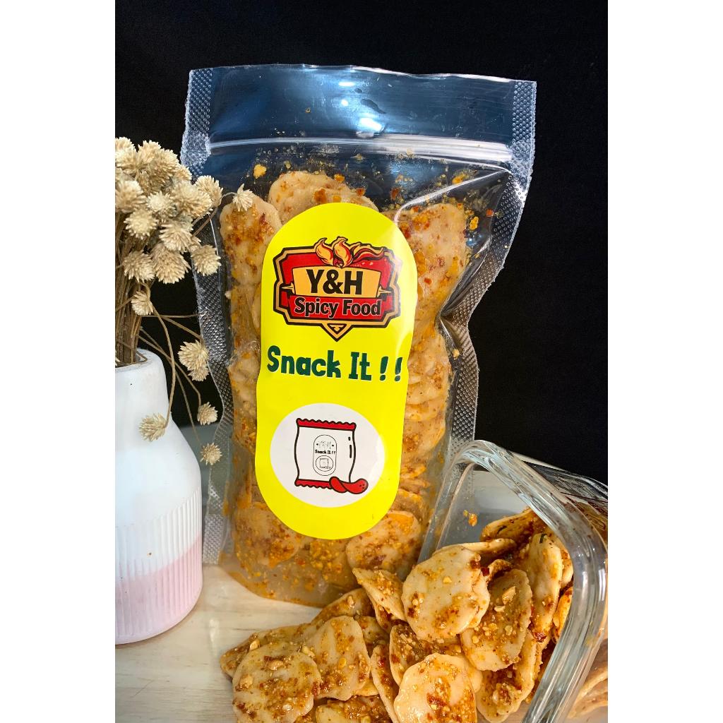 

KERUPUK SEBLAK BUMBU KACANG CEMILAN ENAK Y&H SNACK IT