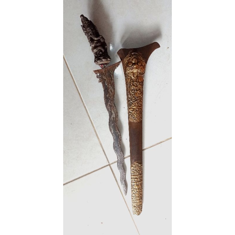 keris Bali pamor kulit semangka