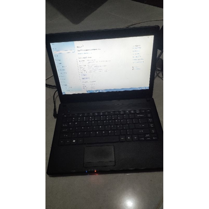 laptop acer 4738 core i3-372G50 Mn   layar 14 inch   Ram 6 gb HDD 500 GB   kondisi masih 90% mulus..