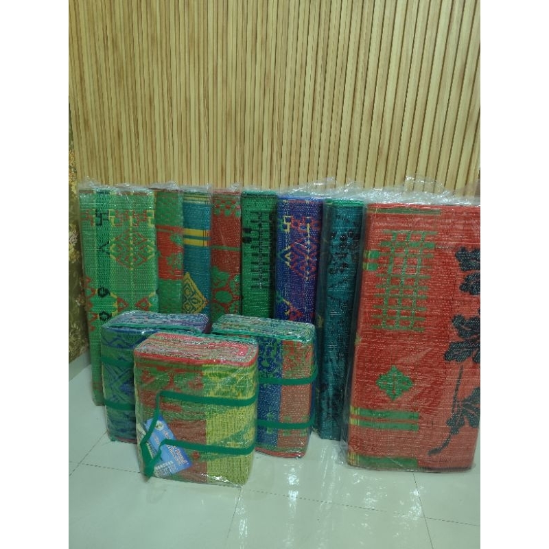 Tikar plastik 2lipat & 3lipat