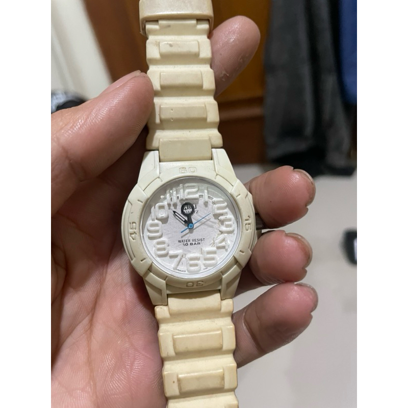 Jam Tangan Pria/Wanita QnQ Original