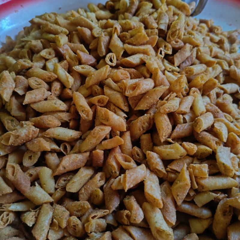 

Keripik Lumpia Asin Gurih