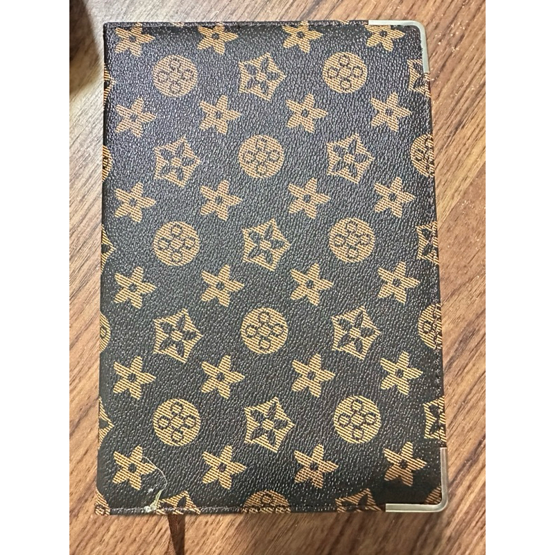 

Notebook agenda kulit saku includ pena kecil didalamnya