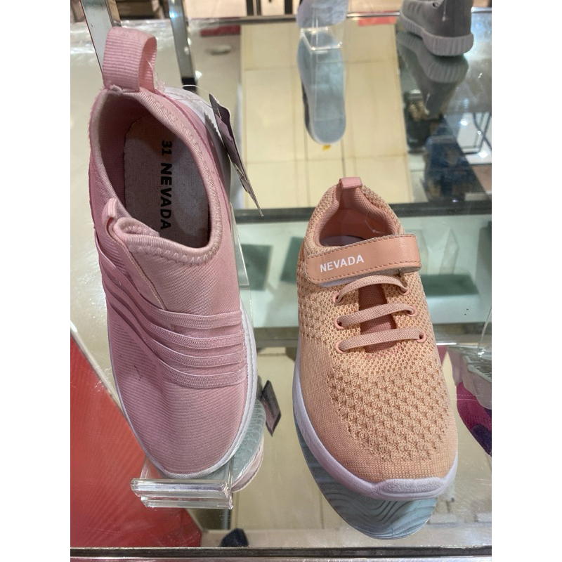 sepatu sneakers anak perempuan nevada disney