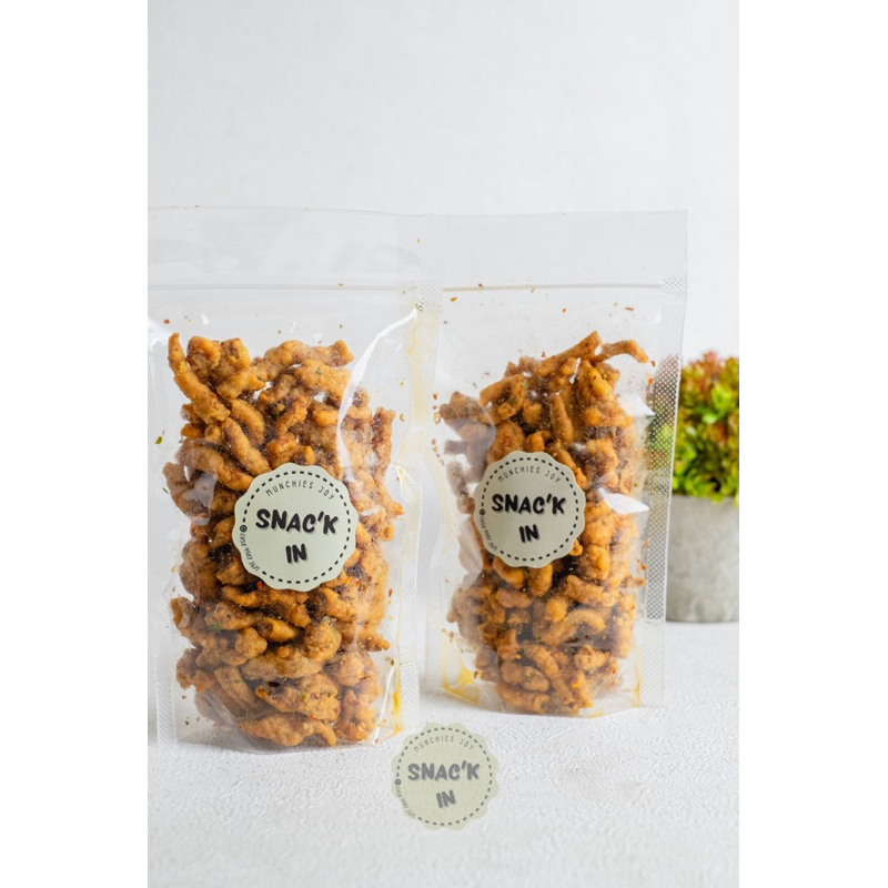 

Keripik Usus Crispy Pedas Daun Jeruk/ Camilan Kekinian Usus Crispy Daun Jeruk Nagih