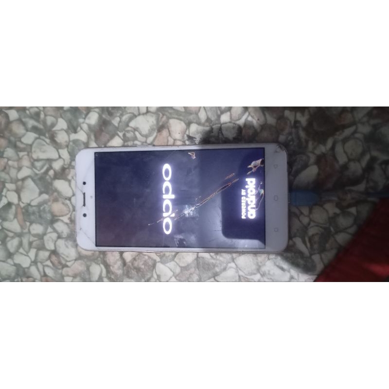 Oppo a71 mentok logo